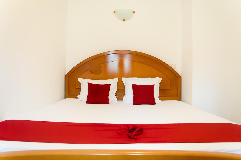 Family Hotel Elegance Arbanaszi Szoba fotó