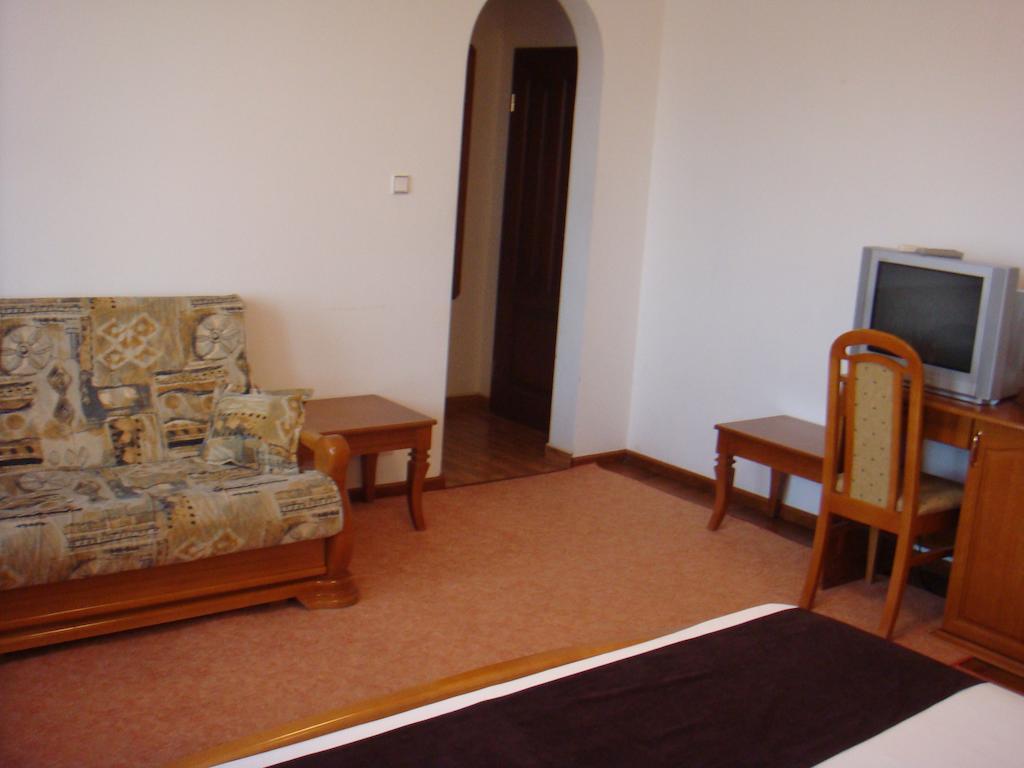 Family Hotel Elegance Arbanaszi Szoba fotó