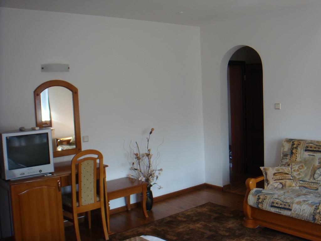 Family Hotel Elegance Arbanaszi Szoba fotó